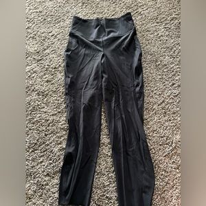 Ribbed LuluLemon Crop Leggings